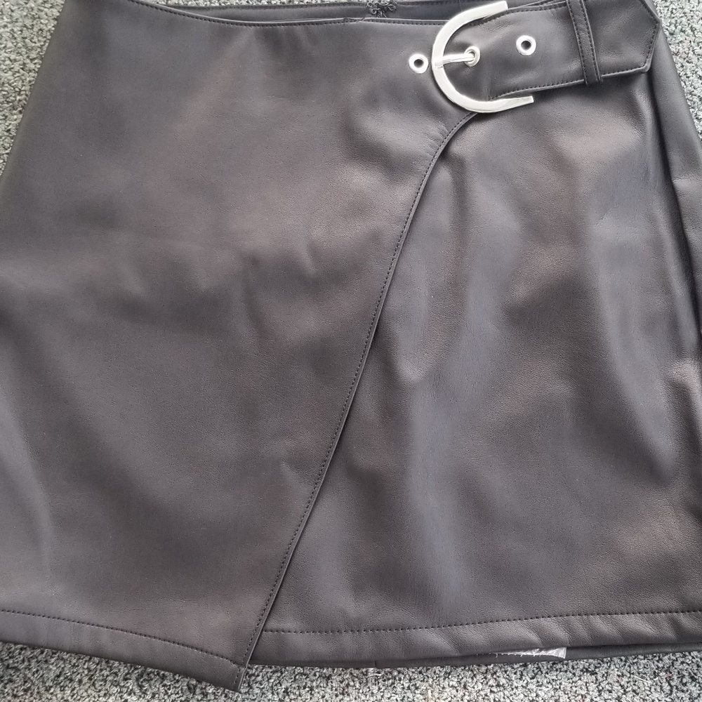 NWT Express Buckled leather mini skirt